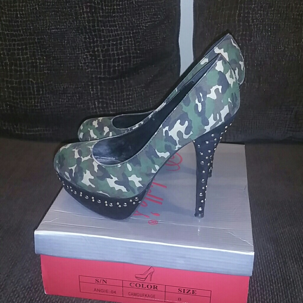 War heels