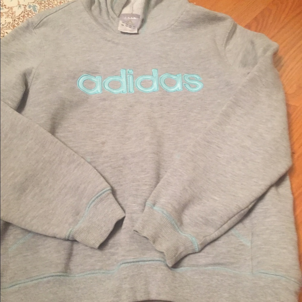 Adidas hoodie sz medium