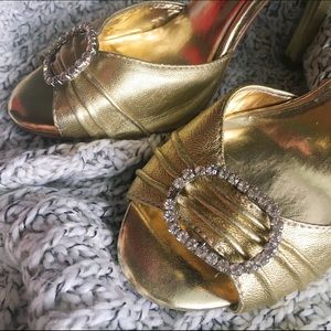 Steve Madden Gold Leather Peep Toe