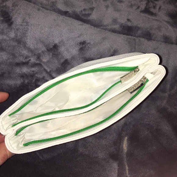 Mario Badescu small cosmetic bag - Picture 2 of 3