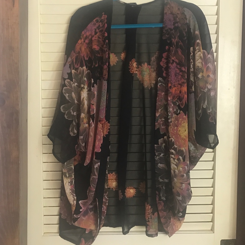Beautiful Floral Kimono