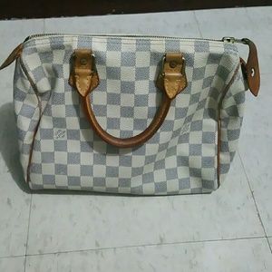 Louis Vuitton Damier speedy 25 Authentic
