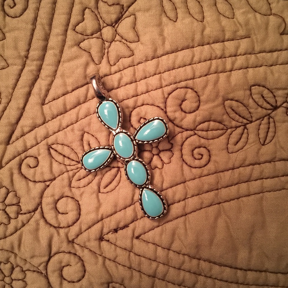 Crossover necklace enhancer