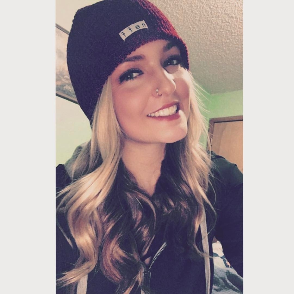 Meet your Posher, Kayla