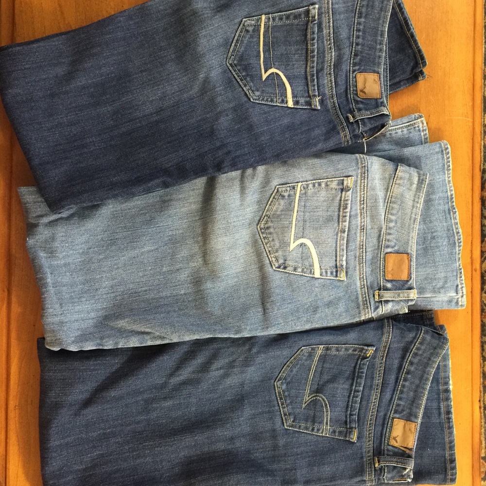 Three pair American Eagle jeans 8 long