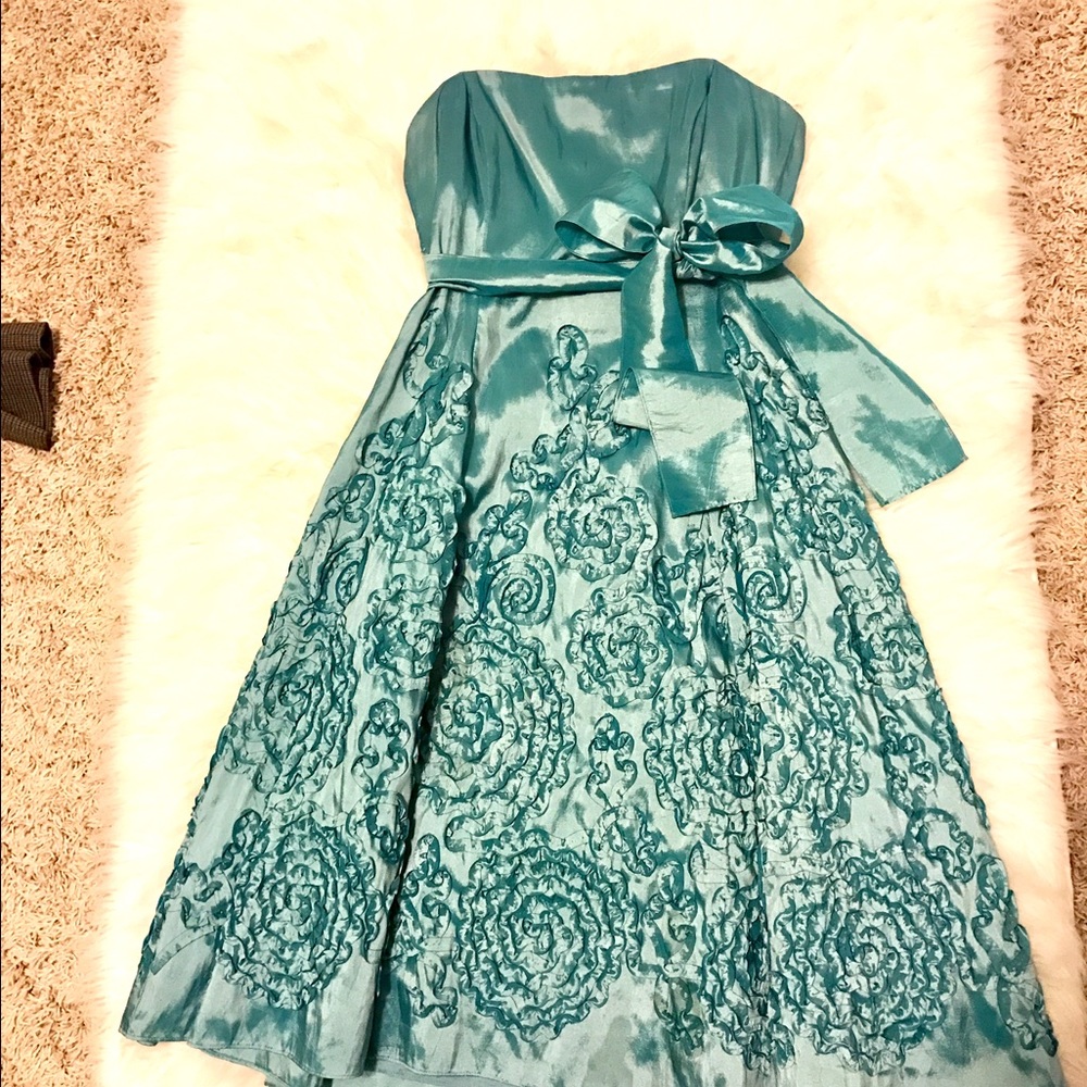 Beautiful teal Adrianna Papell cocktail dress
