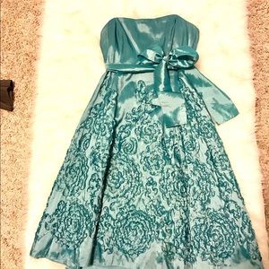 Beautiful teal Adrianna Papell cocktail dress