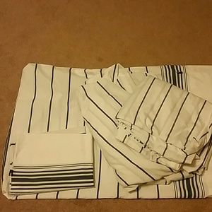 Full size bed sheet set; NWOT