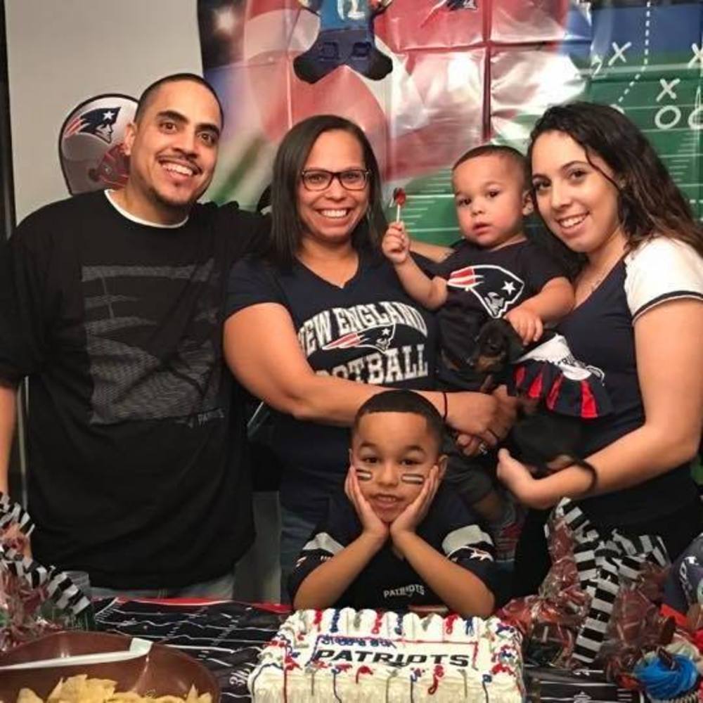 Meet your Posher, Damayra