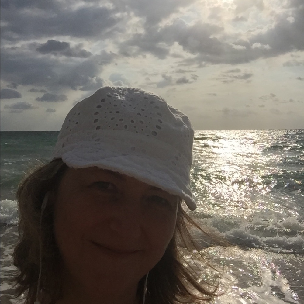 Meet your Posher, Marina