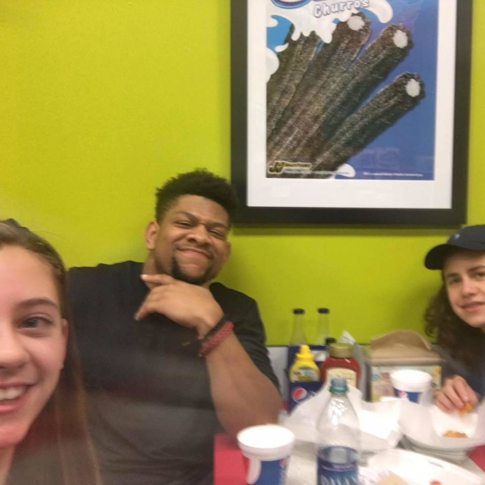 Meet your Posher, Joustin