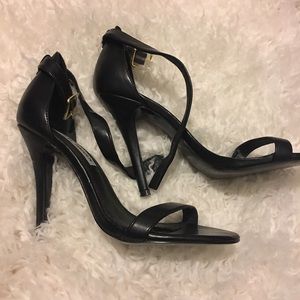 Steve Madden black ankle strap sandals