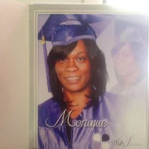 Meet your Posher, Monique