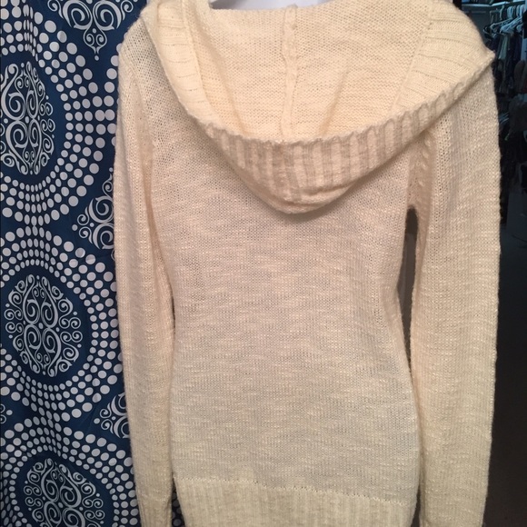 EUC cream knit long hooded sweater - no flaws - Picture 4 of 4