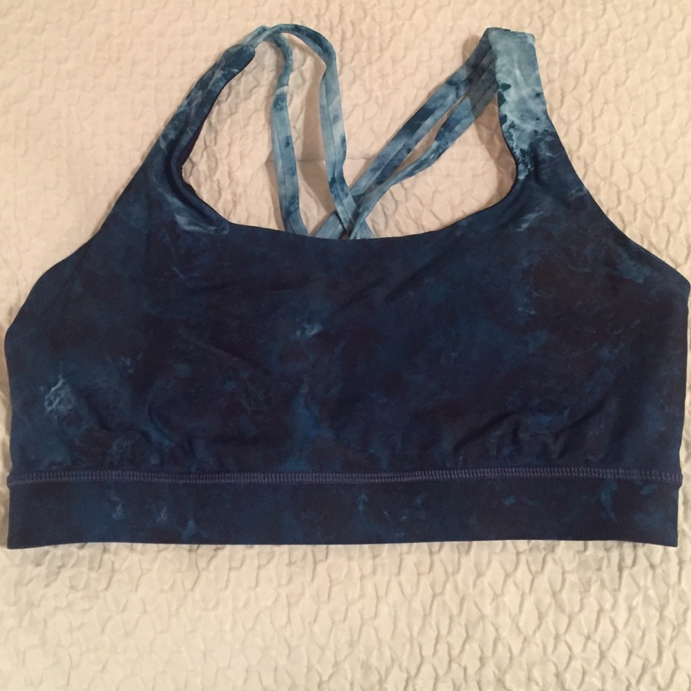 Lululemon sports bra