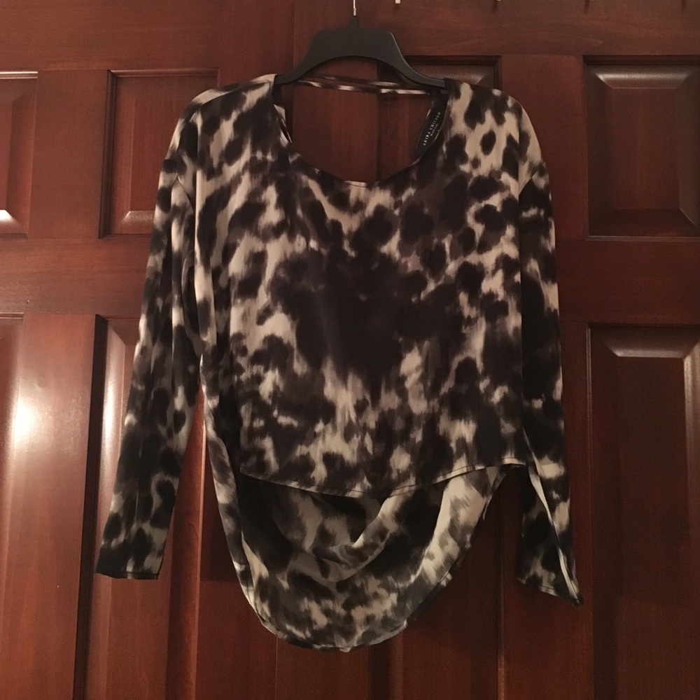 AKIRA long sleeve cheetah top with an open back