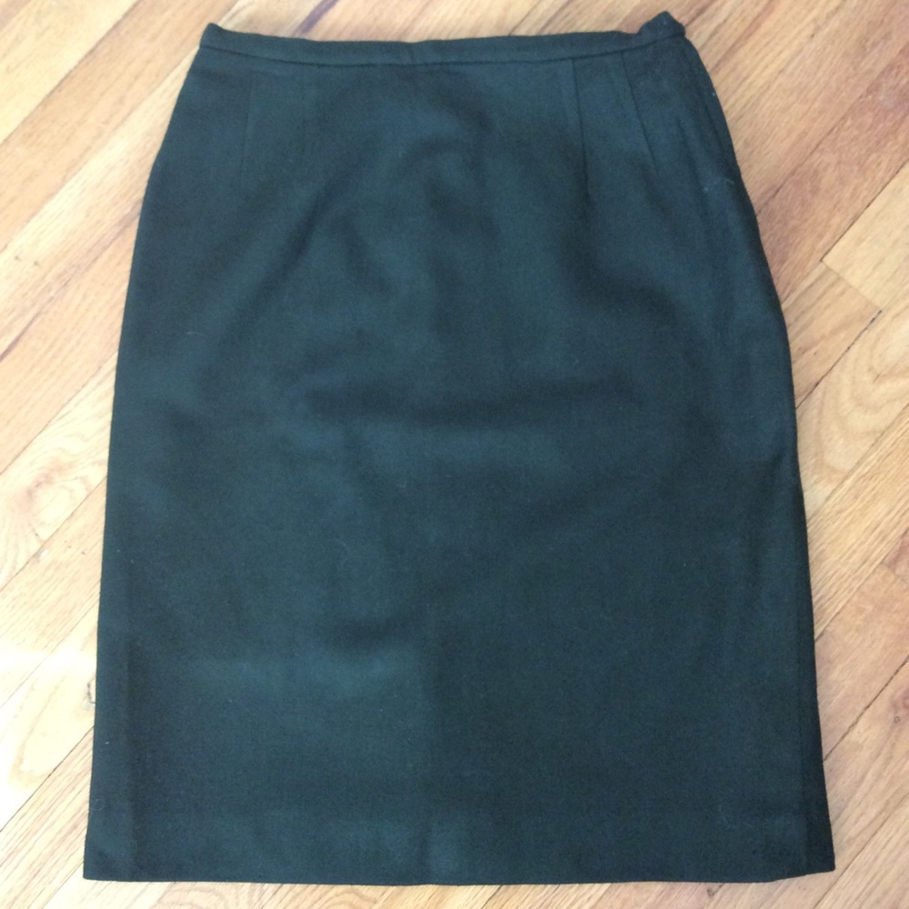 SPORTS TEMPO GREEN KNEE LENGTH WOOL SKIRT
