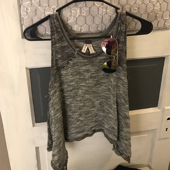 FREE PEOPLE TANK TOP! Great for any pairing! - Picture 3 of 4