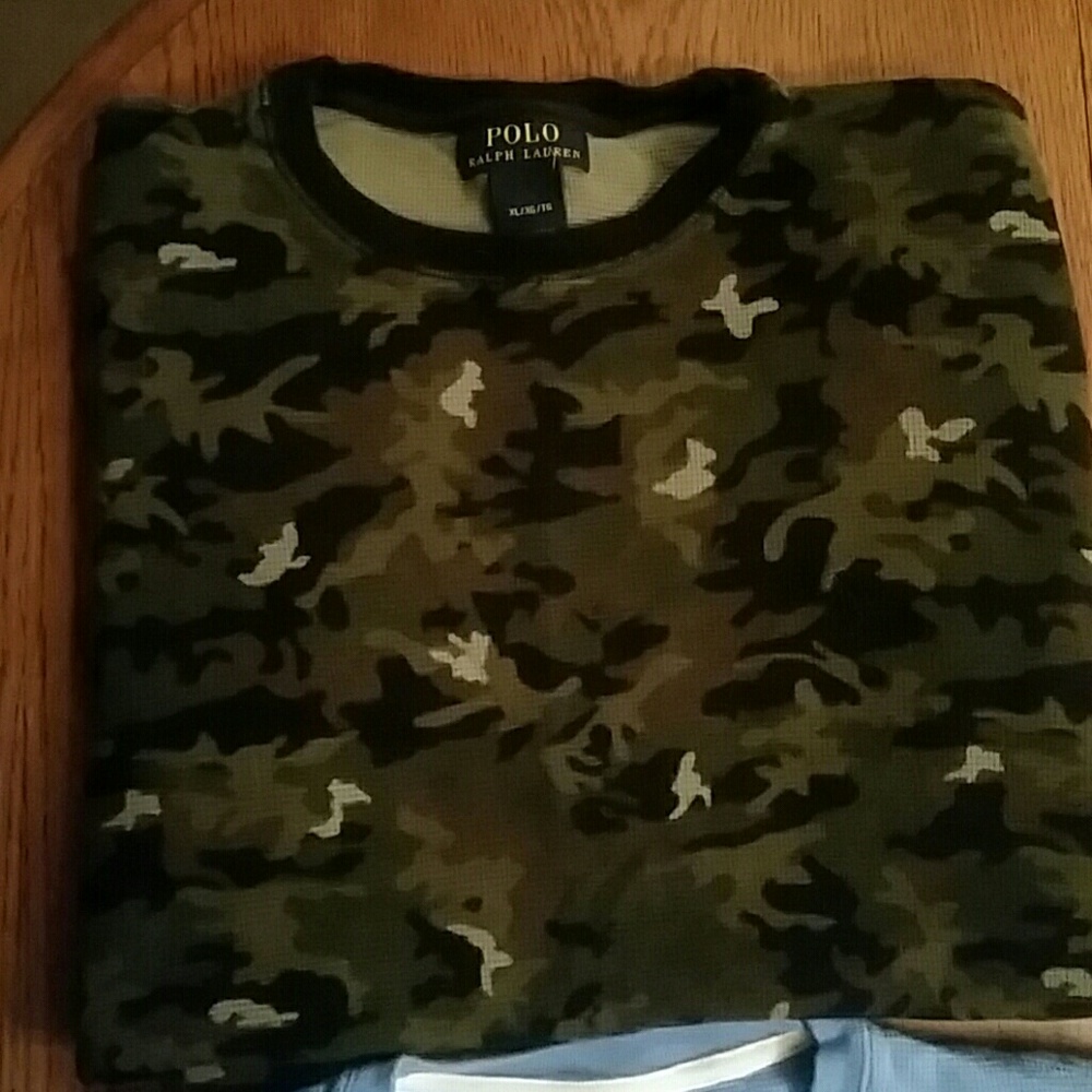 Long sleeve polo shirt