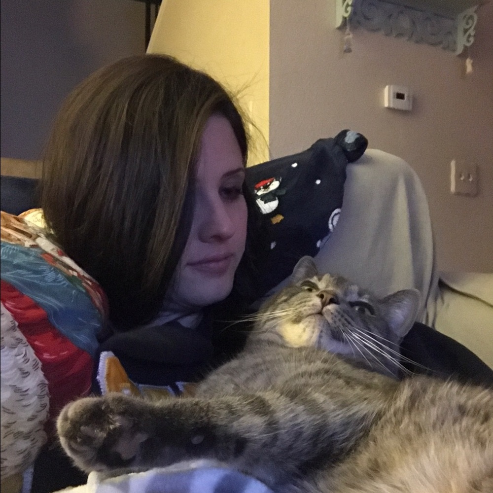 Meet your Posher, Holly