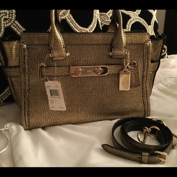 ❤️SOLD❤️NWT COACH swagger 27 - Picture 2 of 4