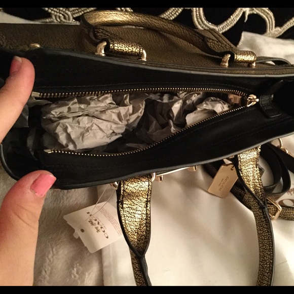 ❤️SOLD❤️NWT COACH swagger 27 - Picture 3 of 4