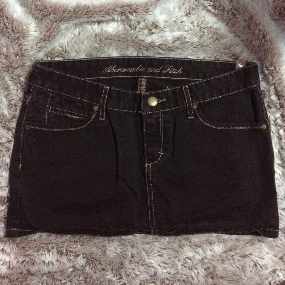 New Abercrombie and Fitch dark brown mini skirt
