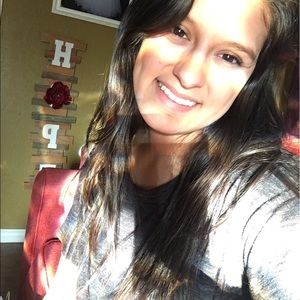 Meet your Posher, Adriana