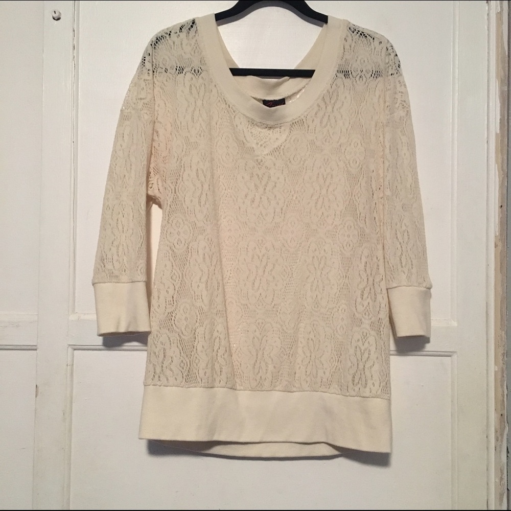 Final price drop Torrid crochet style top