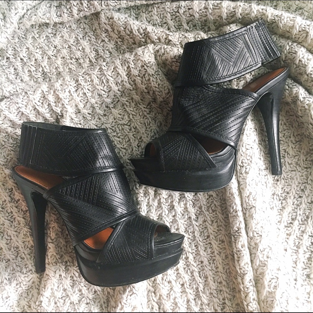 Calvin Klein "Alex" Stitched Leather Stacked Heel