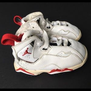 Jordan true flight toddler / baby size 5 c