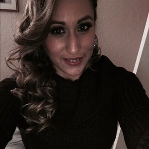 Meet your Posher, Fabiola