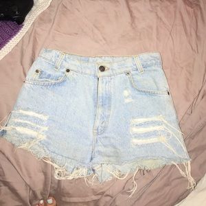 Hi-Rise Levi shorts