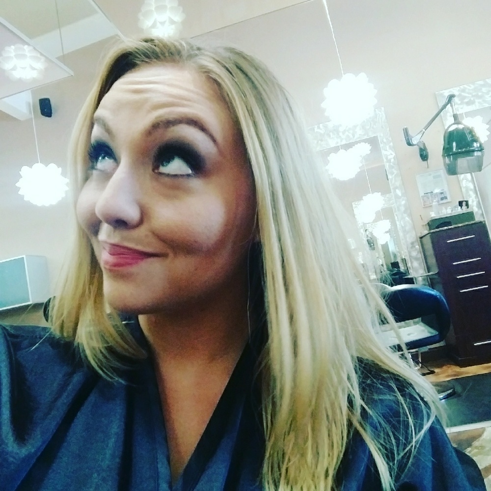 Meet your Posher, Jenelle