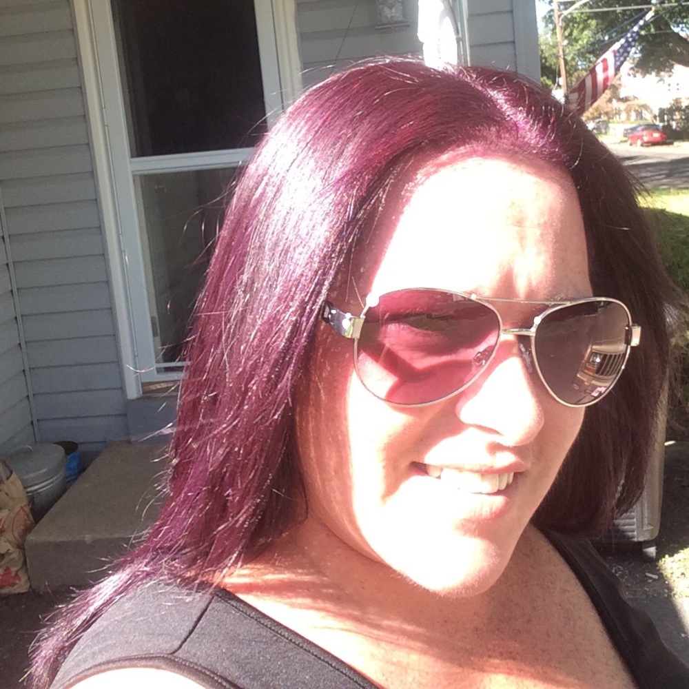 Meet your Posher, Alicia