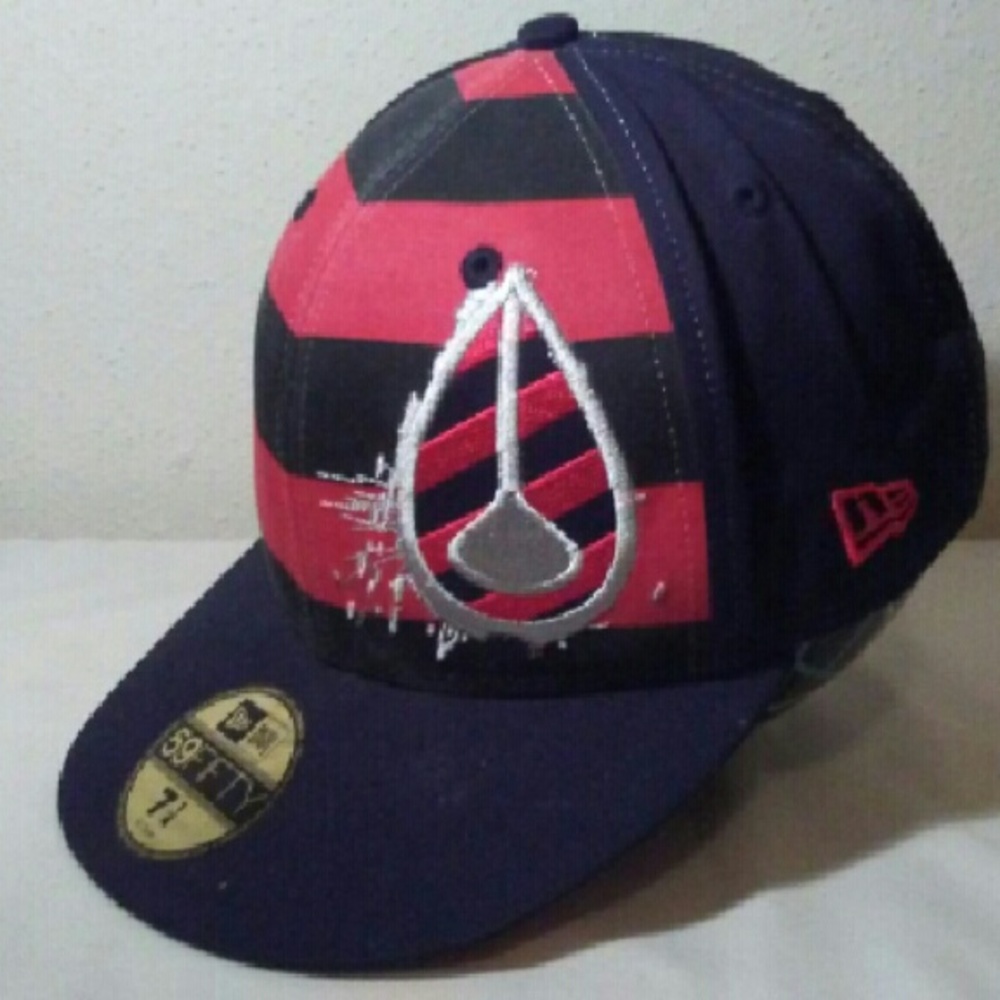 Nixon New Era fitted hat.