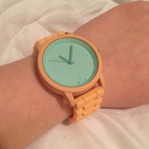 SALE 🔴 Mint and light orange watch