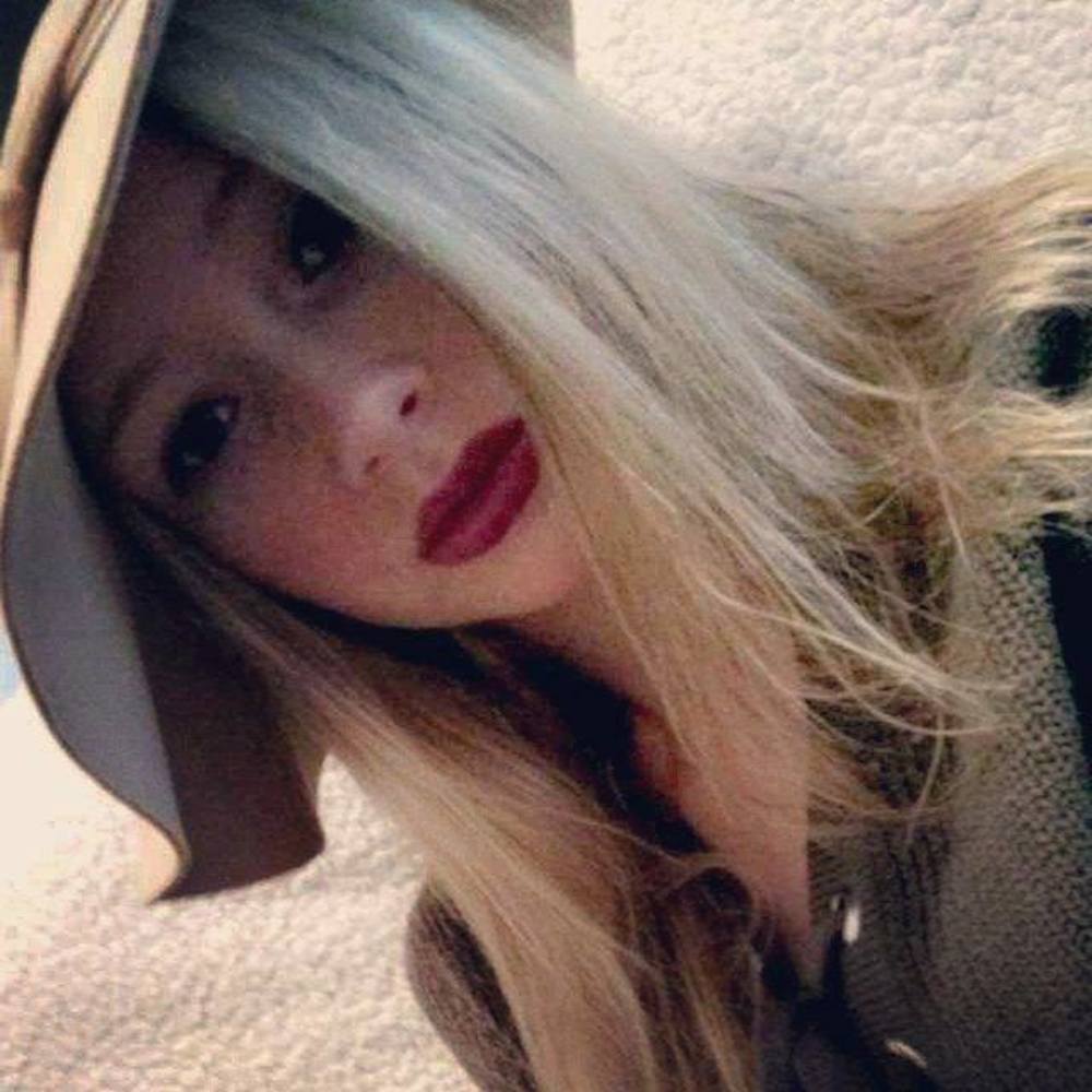 Meet your Posher, Alexes