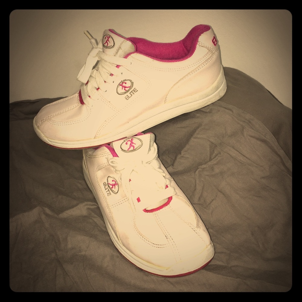 Bowling shoes