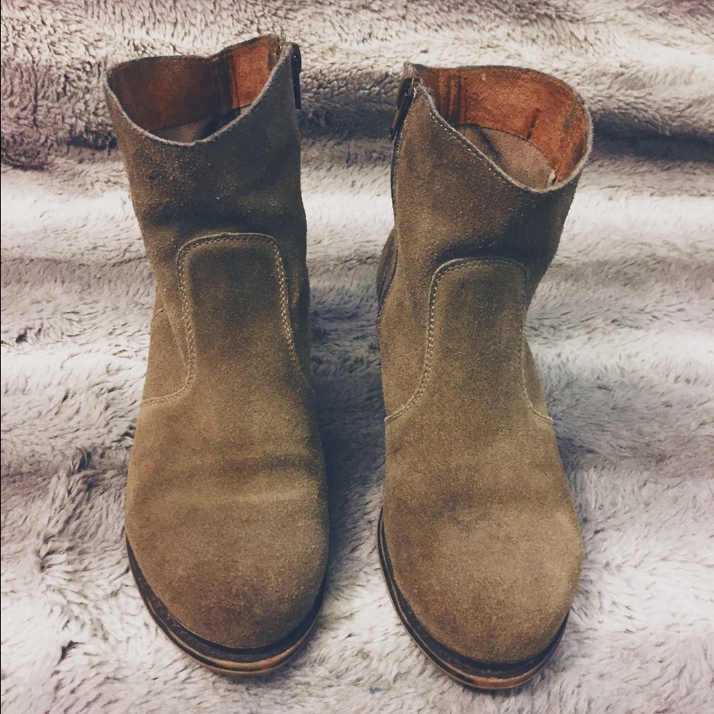 Urban Outfitters Suede Tan Bootie