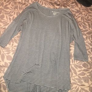 3/4 sleeve striped shirt