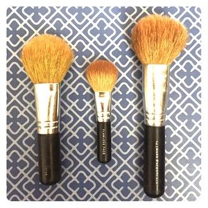 bareMinerals 1 medium brush