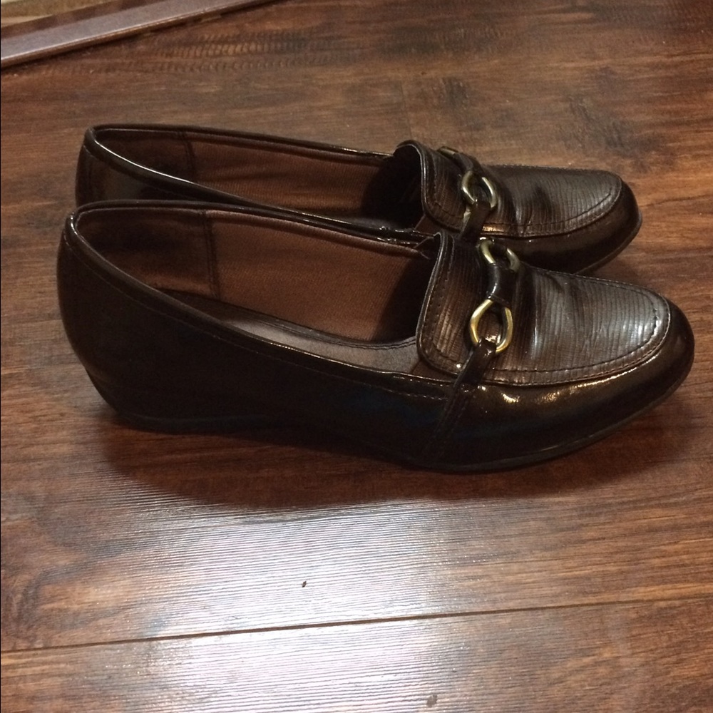 Lifestride Brown Patent Leather Flats