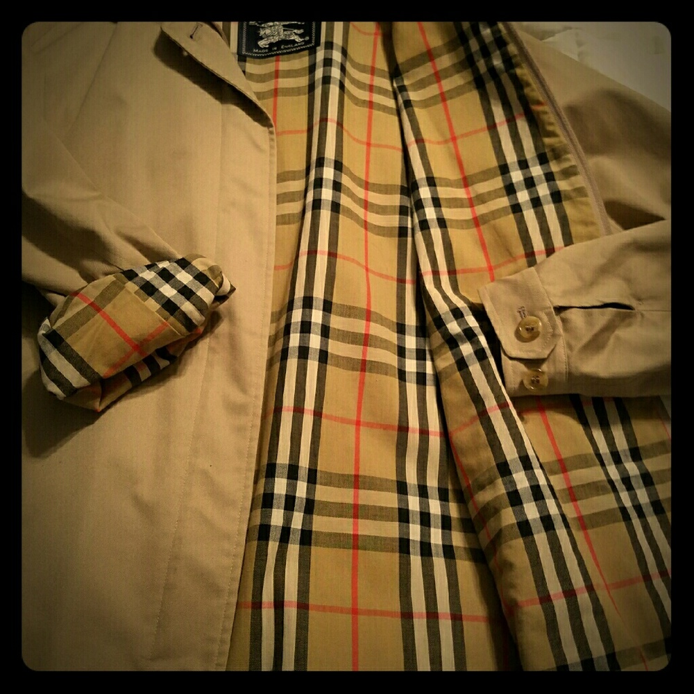 100% Authentic Burberry jacket, Md-Lg, Honey, OBO
