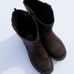 BOYS BOOTS