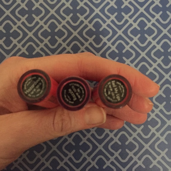 Paula Dorf travel size lip gloss - Picture 2 of 2