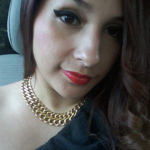 Meet your Posher, Linda