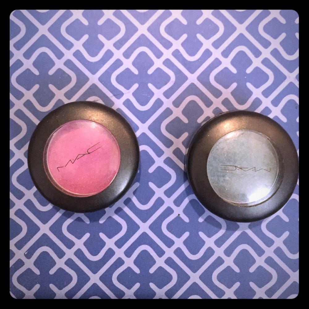 Never used Mac eyeshadows, professional grade
