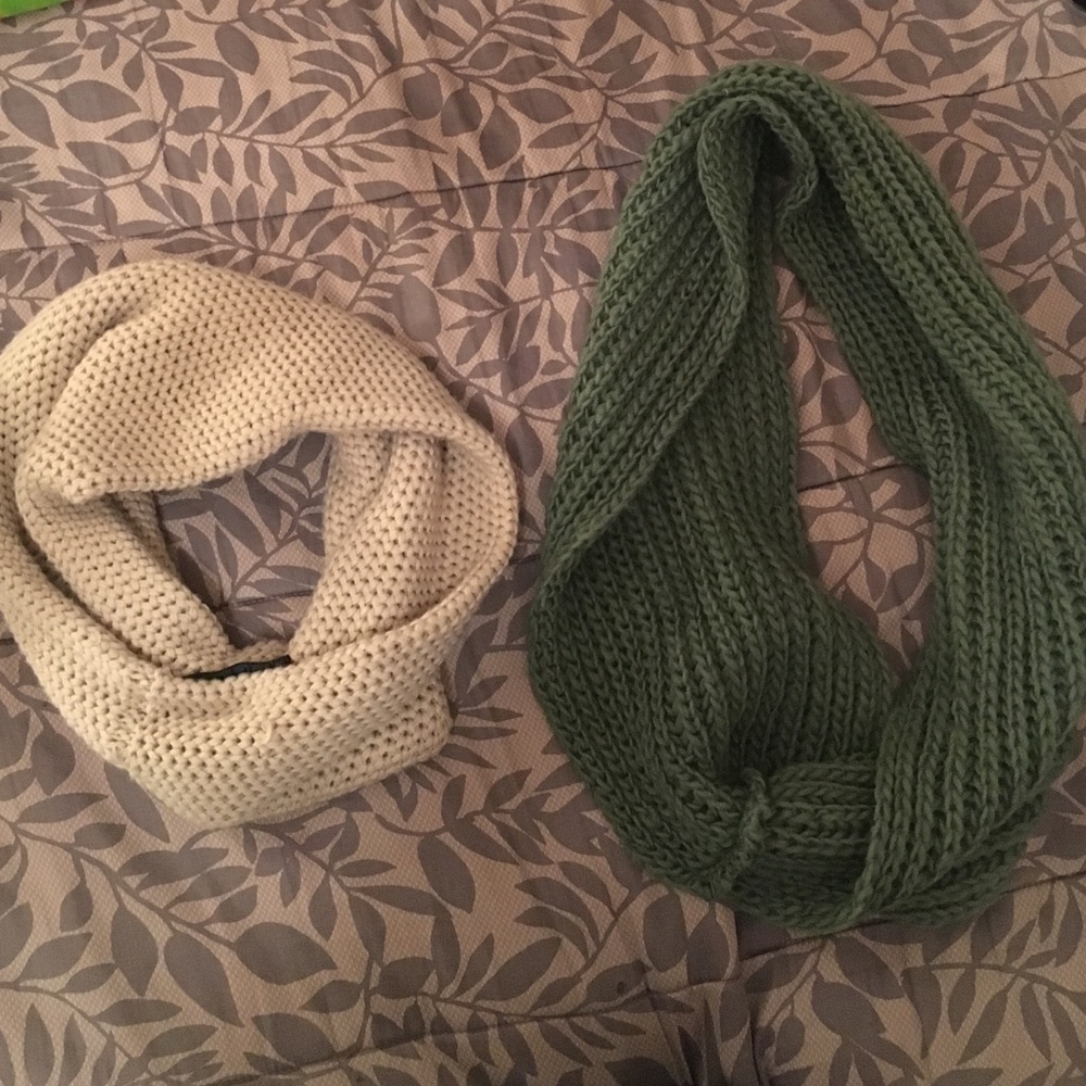 Infinity scarfs - Picture 2 of 2