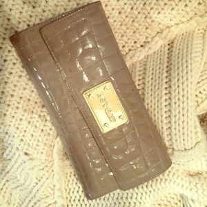 Good as new Lovcat wallet wth snakeskin finish